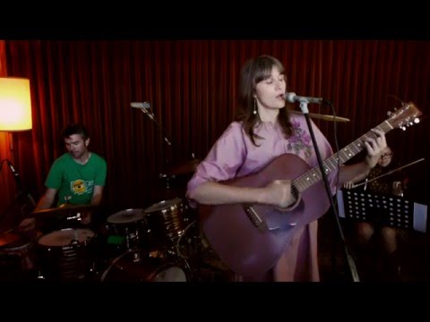 Laura Jean - I&#039;m a Rabbit, I&#039;m A Fox (with Strings)
