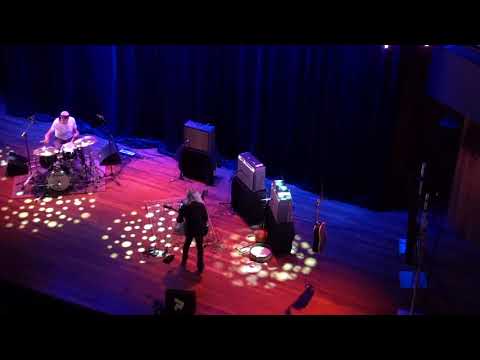 Keiji Haino &amp; Han Bennink @ Le Guess Who 2017